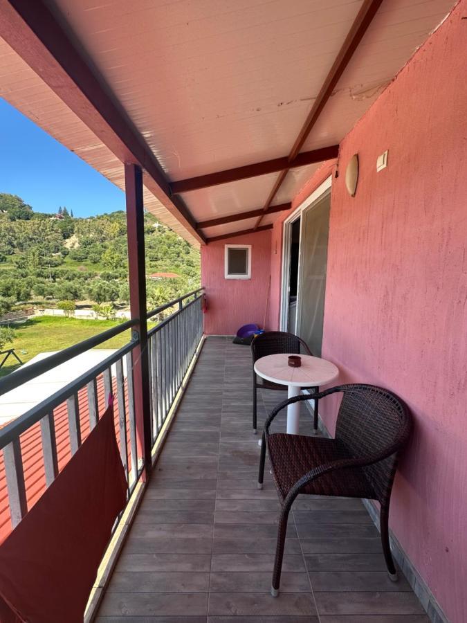 Rainbow Apartments Kalamaki  Bagian luar foto