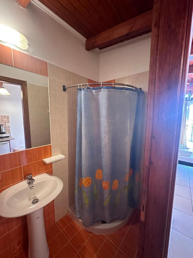 Rainbow Apartments Kalamaki  Bagian luar foto
